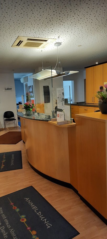 Prof. Dr. med. Kerstin Hellwig & Dr. med. Oana Giehl - Castrop-Rauxel 1 AF1QipPTe4Rv02XMast5enoXsOpq sdnQPsQDE0uQ0Mhw408 h906 k no