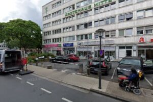 Herr Dr. med. Marco Vogelsang - Bielefeld 6 Herr Dr. med. Marco Vogelsang – Bielefeld