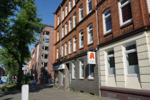 Herr Dr. med. Martin Kneip - Kiel 14 Herr Dr. med. Martin Kneip – Kiel