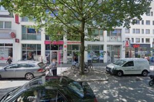 Herr Dr. med. Lukas Schmitt – Hamburg